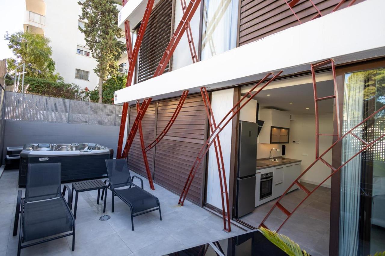 Nogalera Quintessence Apartment With Private Parking By Namaste Elite Torremolinos Kültér fotó